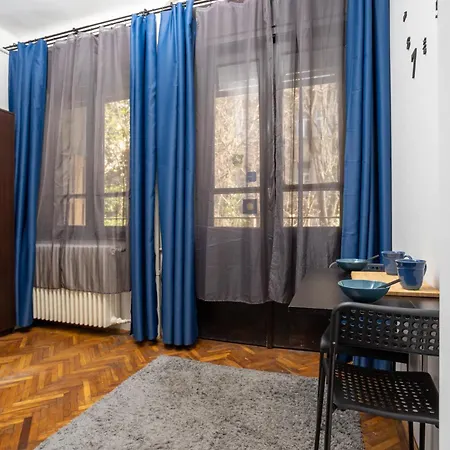 Newberry With Balcony Budapest